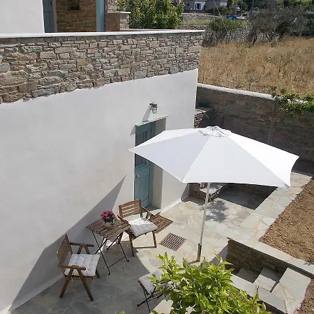 Apartmán Three Little Roses Country House *